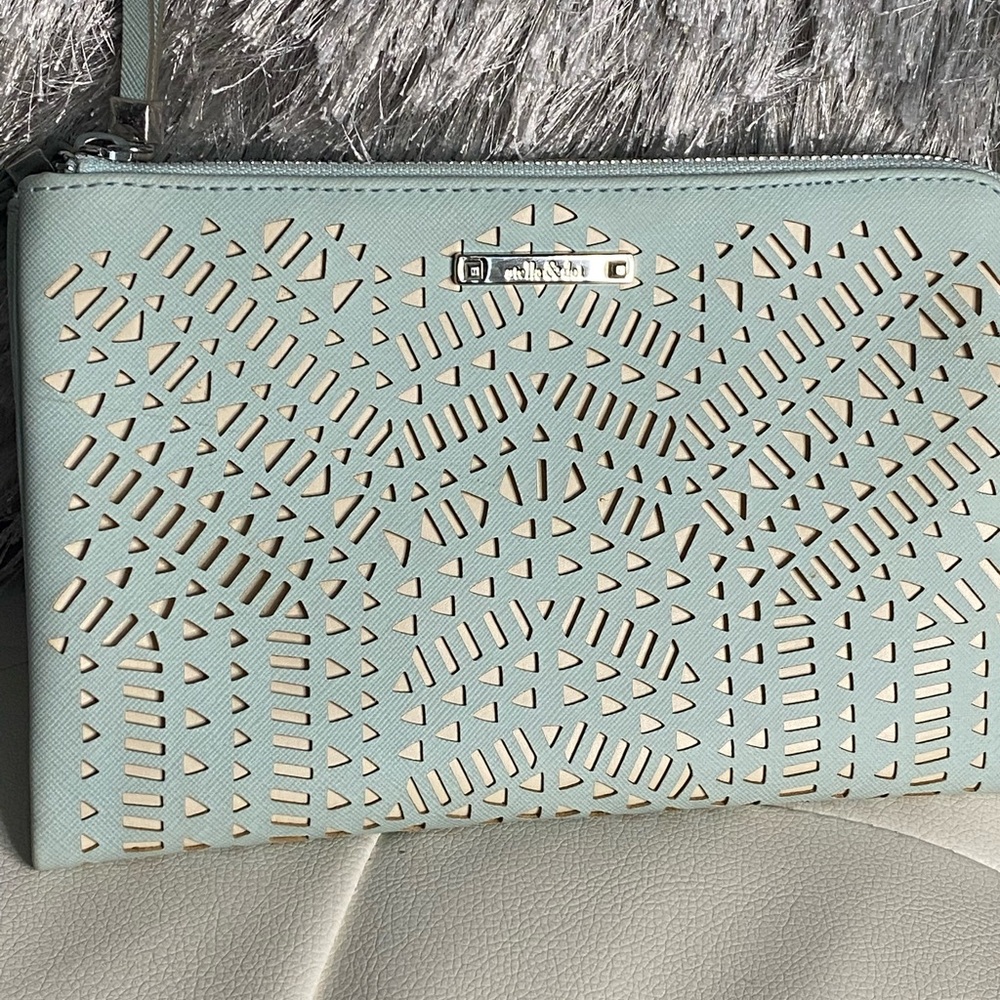 NWOT Stella & Dot Double Clutch Soft Mint Laser Cutout Wallet Clutch